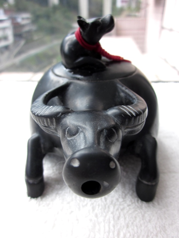 ox teapot front