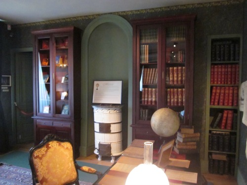 Jules Verne's Library